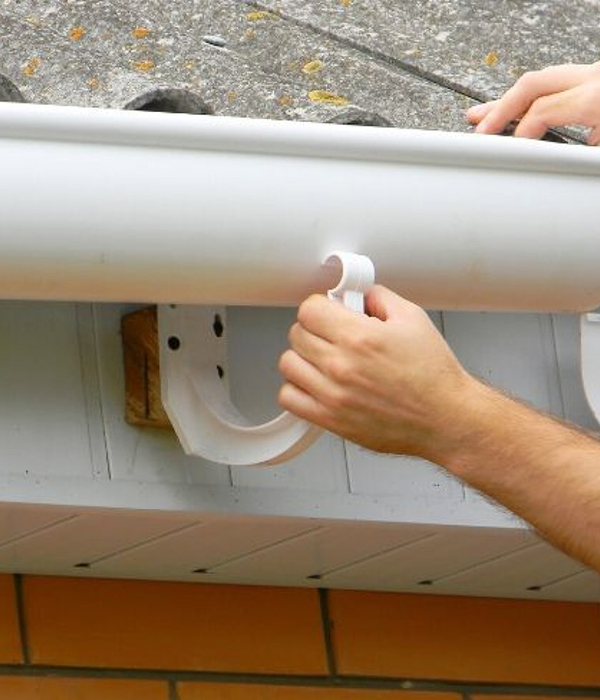 Maintenance de gouttière à Pontault-Combault (77340) en Seine-et-Marne (77)